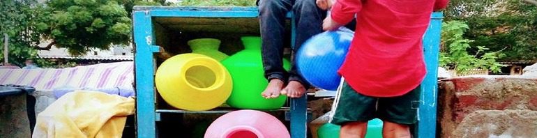 Image: Details of the photograph of street activities posted by Udhay Kumar, a member of the Street photography in the World Group Facebook page. This is one of places that provide Photography tutorials and tips for aspiring photographers