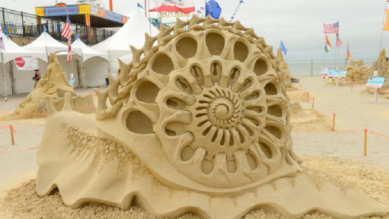 Sand Sculpture Artists Create Amazing Sand Art in Atlantic City