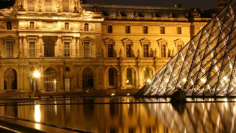 Magnificent Louvre Museum Invaded by Fearless Rats