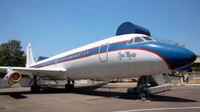 Elvis Presley’s Private Planes Go Under the Hammer