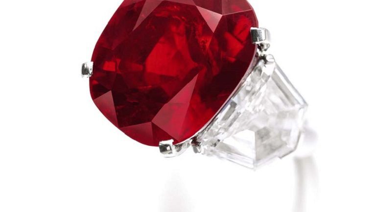 Cartier Designs Top Sotheby’s Jewel Auction in Geneva