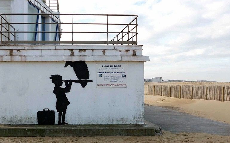 Image: Banksy Steve Jobs and Child looks toward Britain through a telescope to be protected by French Authorities