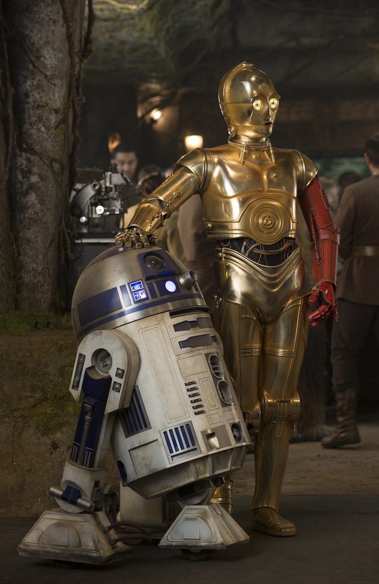 Image: C-3PO ( with new red arm) and R2-D2 in Star Wars: The Force Awakens