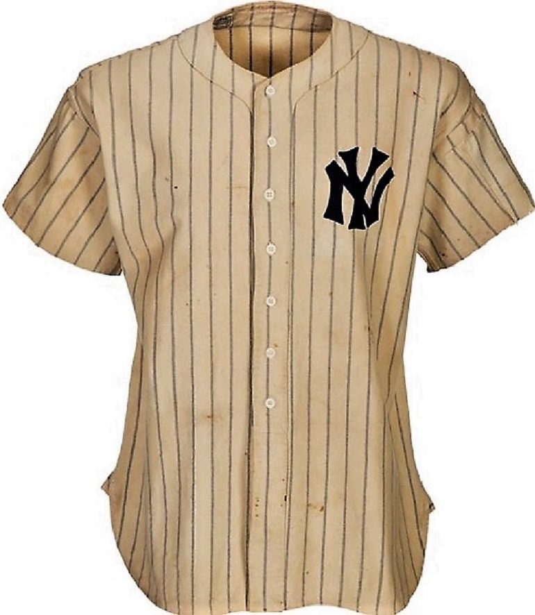 Image: Lou Gehrig's 1937 New York Yankees Jersey sold for $870,000 during Heritage Auctions Sports Auctions