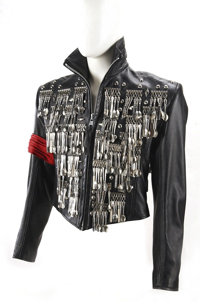 Image: Michael Lee Bush's Michael Jackson’s ‘dinner jacket’ made from jacket, spoons and pins Michael Jackson