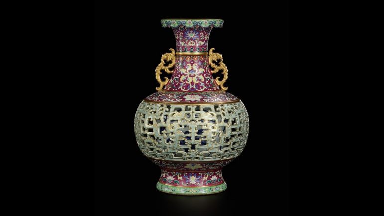 Antique Chinese Vase Once Sold for $56 Sells for Over $9M