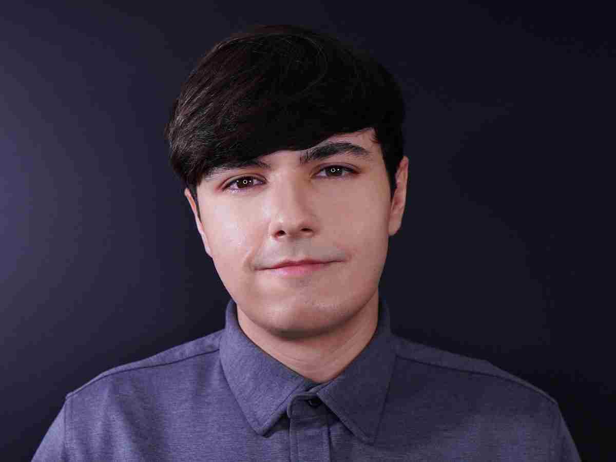 Zach Aguilar who is the voice of Tanjiro in Demon Slayer is one of Anime Voice Actors to discuss his voice animation career at Otakon
