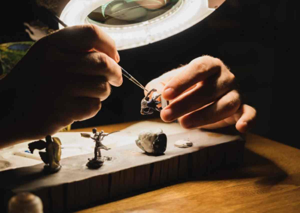 Best Strategies for Painting Miniature Figures Artcentron