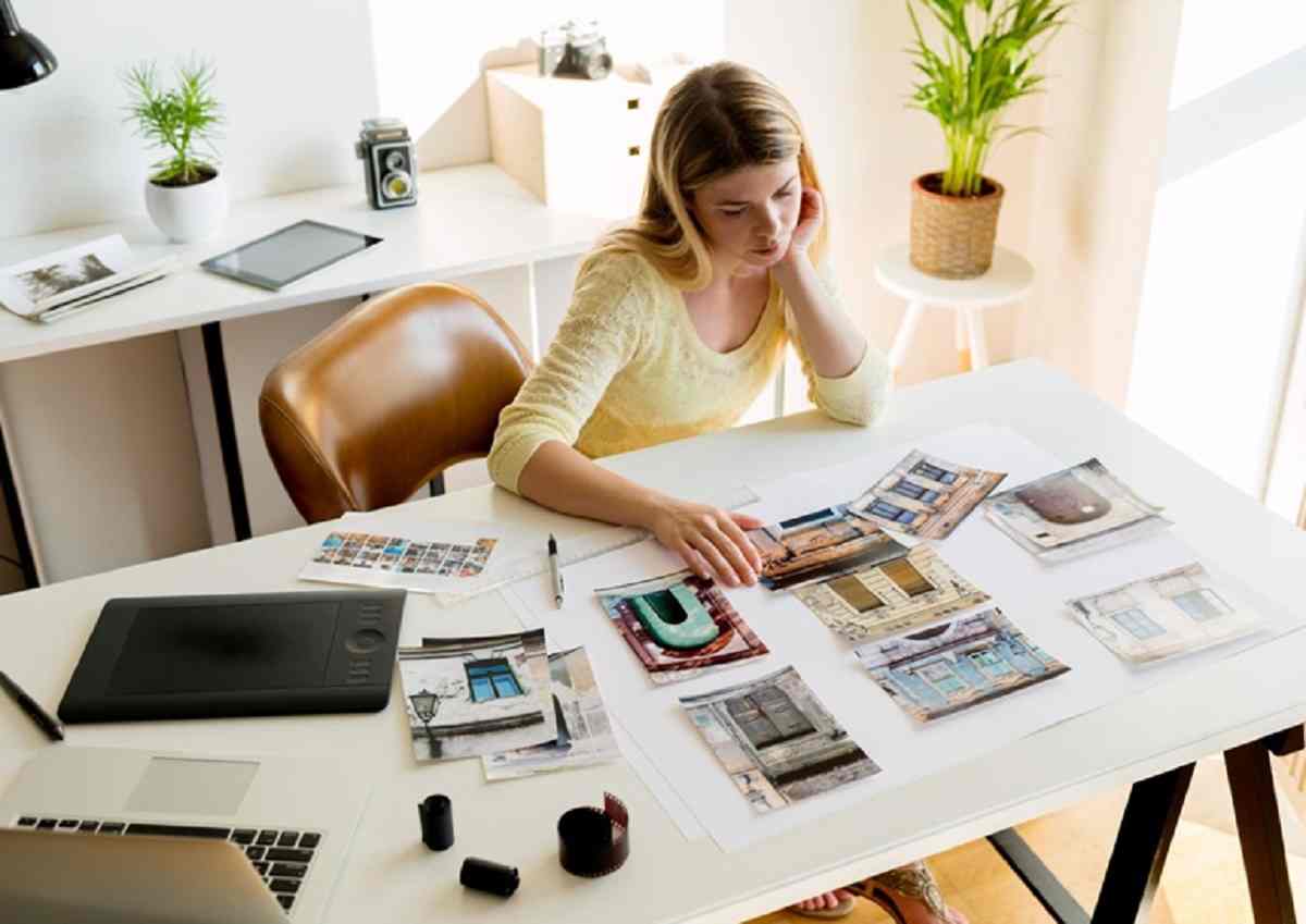 An artist contemplates tips for creating an art portfolio and showing off your work