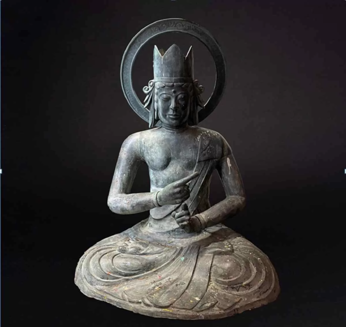 The stolen Edo Period bronze Buddha sculpture