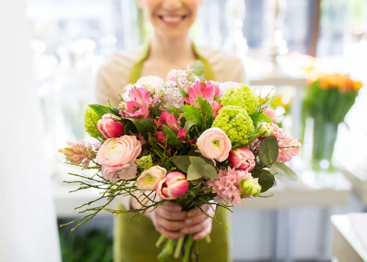 Tips for Arranging Beautiful Flower Bouquets