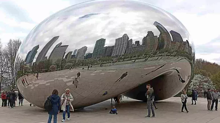 Cloud Gate Chicago Reopens After Months of Renovation