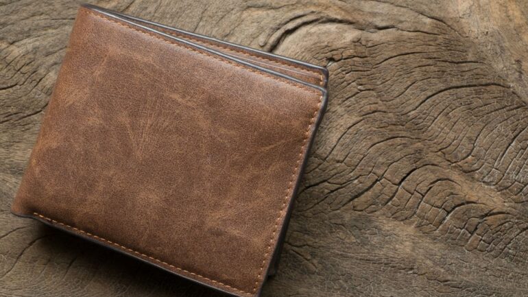 Why Leather Is the Best Material To Make Wallets