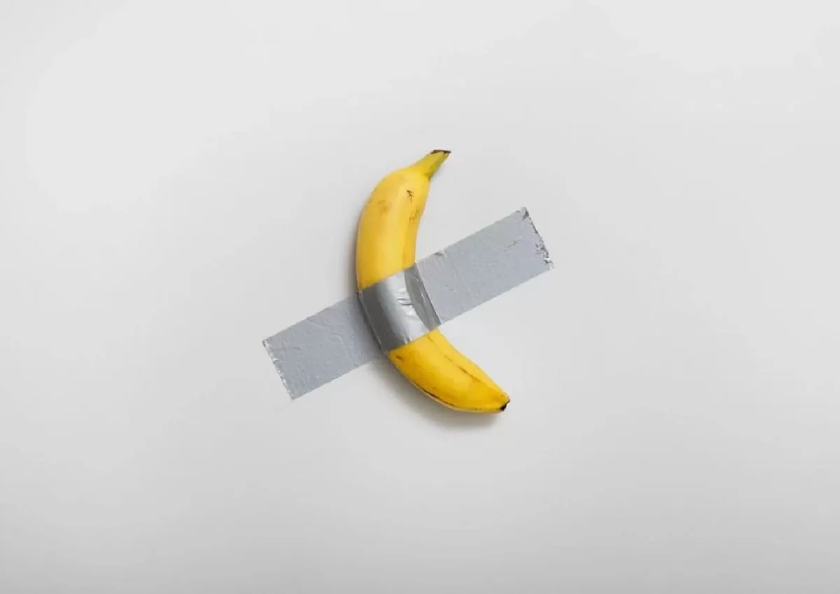 Maurizio Cattelan, Comedian 2019, is a Banana Duct-taped to a Wall