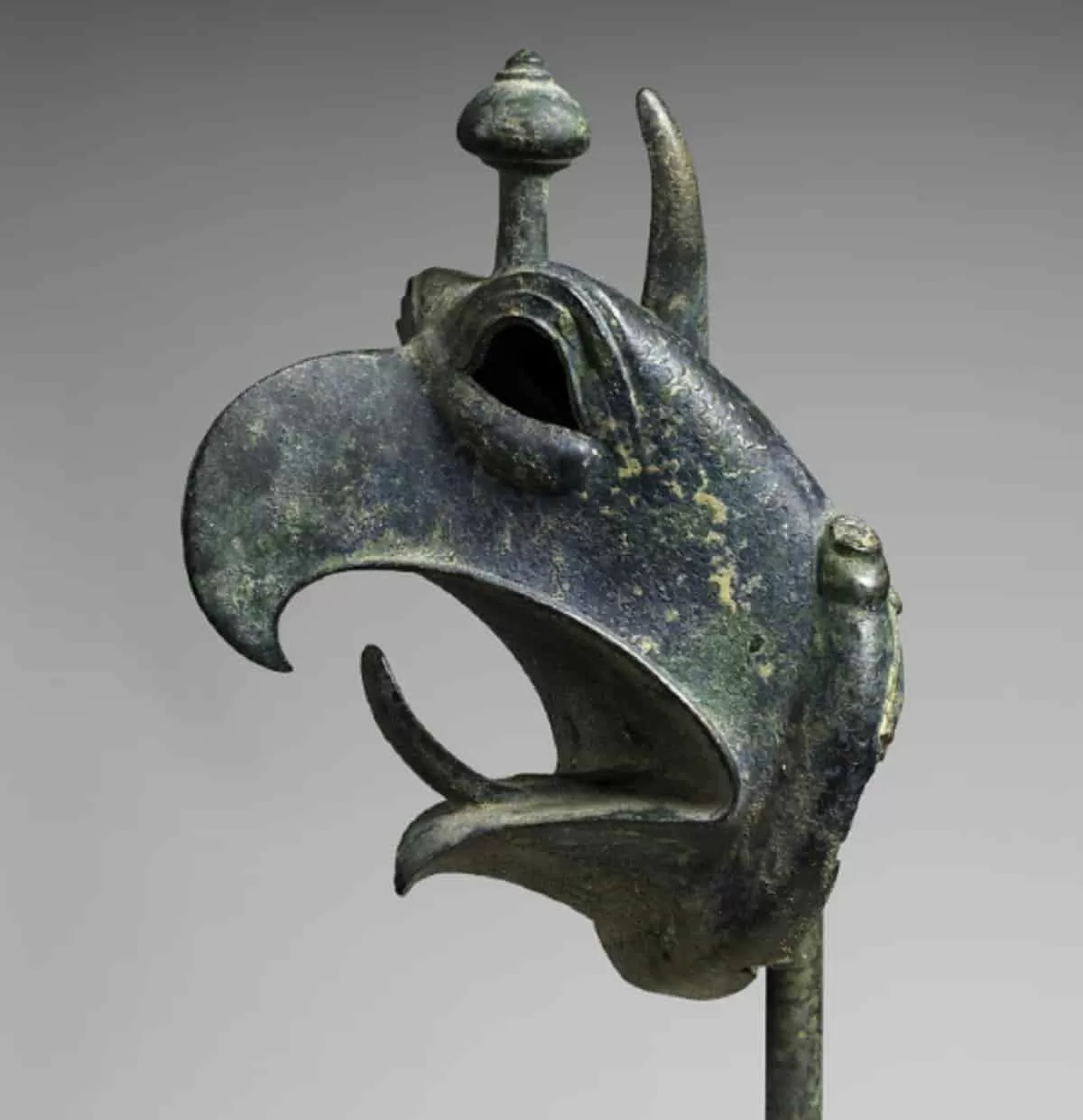 Metropolitan Museum of Art in New York returns a looted 7th century BCE Bronze Head of a Griffin to Greece as part of its repatriation of cultural artifacts. But should artifacts be returned?