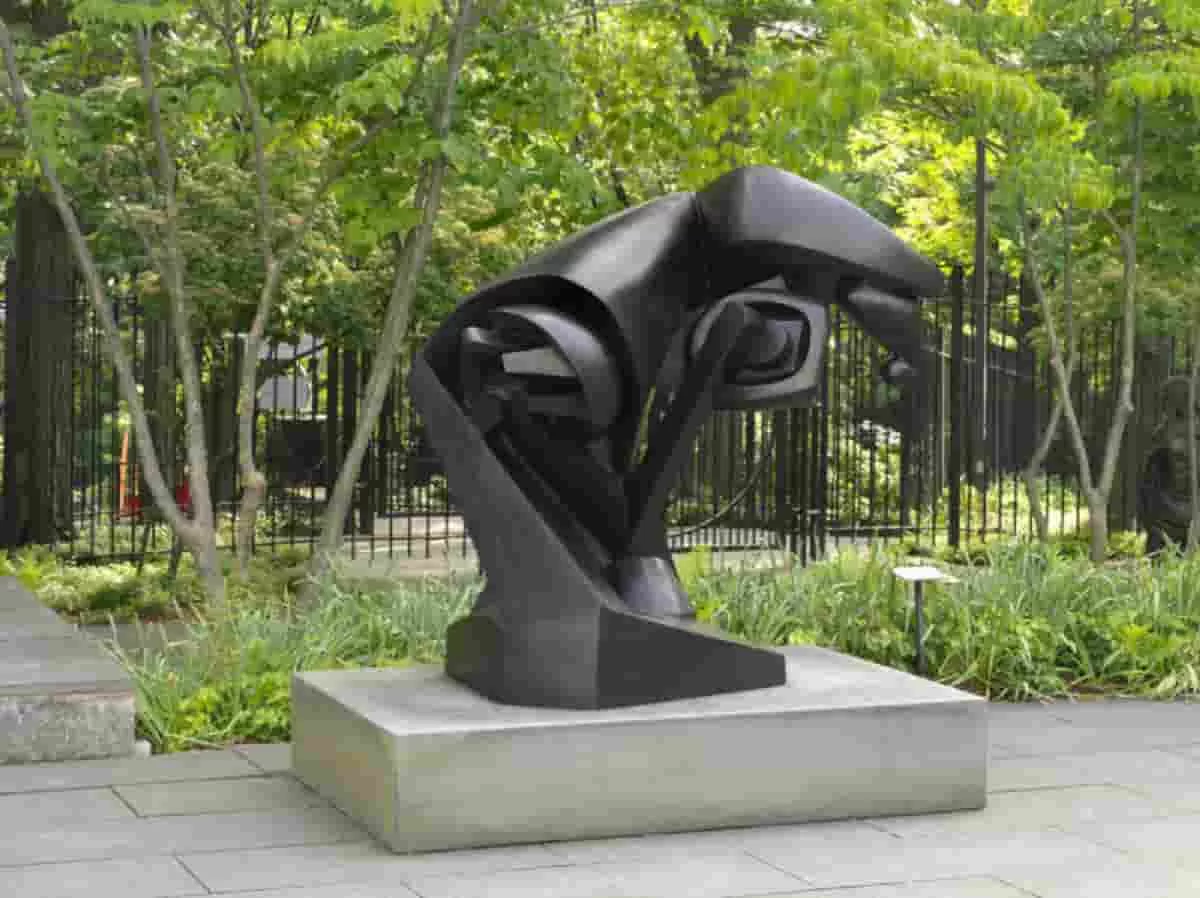 Raymond Duchamp-Villon (French, 1876-1918) The Horse. Bronze 59 x 59 x 31 in. (149.9 x 149.9 x 78.7 cm.). On view in Wurtzburger garden. Image: BMA