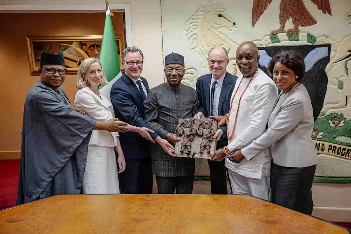 Prince Aghatise Erediauwa and MFA officials during return of Benin artifacts in New York