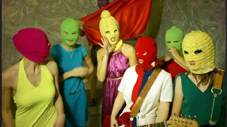 Russia Bans Pussy Riot, Labels Feminist Punk Group Extremist